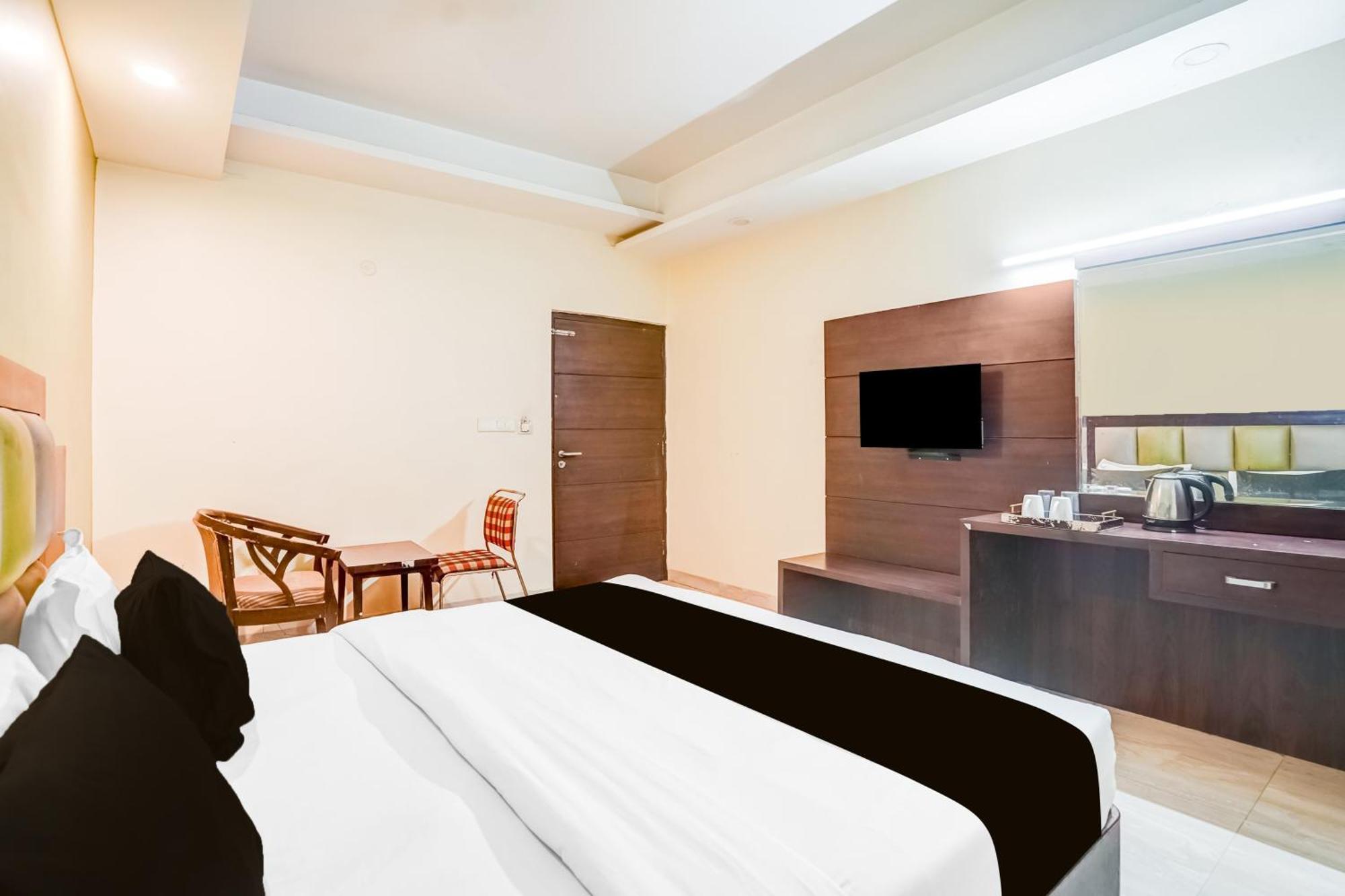 Super Townhouse Sikar Road Jaipur Formerly Hotel Aroma Inn מראה חיצוני תמונה